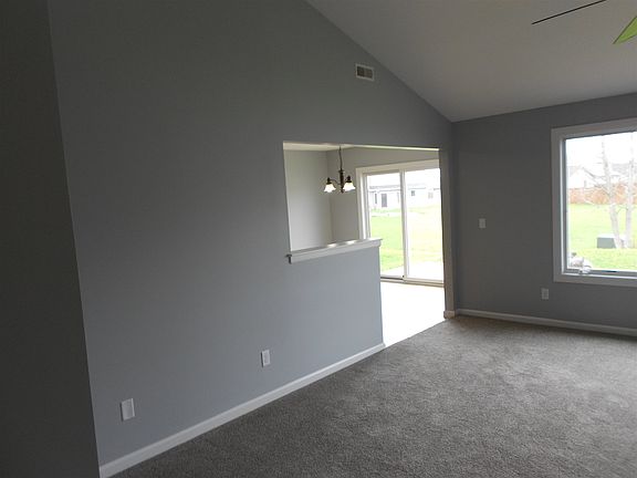 5th image of 141 W Tidewater Trl