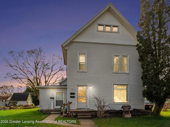 207 S Traver St, Saint Johns, MI 48879