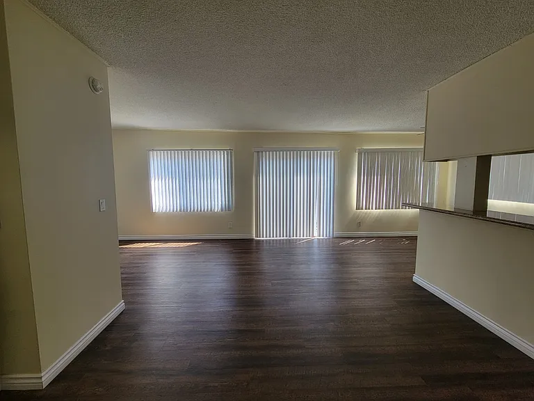 519 Glenrock Ave #306 — Photo 4