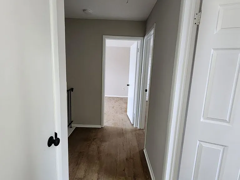 2303 Doral Dr — Photo 10