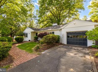 4112 Downing St, Annandale, VA 22003