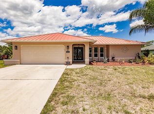 27223 Barefoot Ln, Bonita Springs, FL 34135