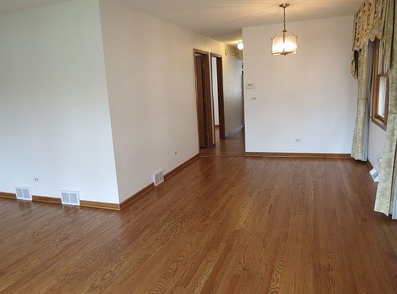 4th image of 6515 N Oshkosh Ave