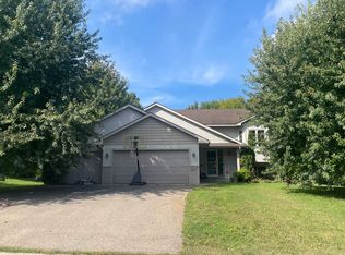 1503 Hidden Trl, Mayer, MN 55360