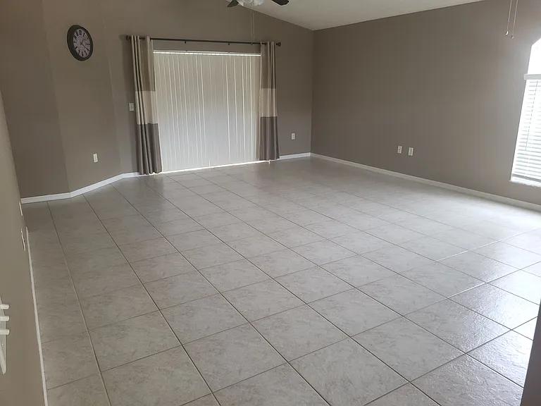 7916 Floradora Dr — Photo 5