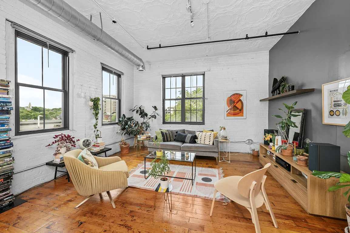 2 bed, 1257 sqft, $3,750 — Photo 1