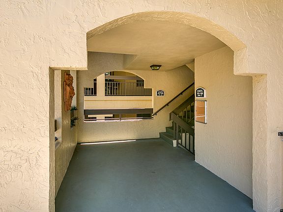 2nd image of 2099 Winterbourne St #307