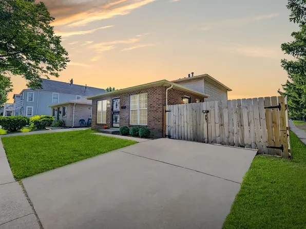 7747 W 62nd St, Summit Argo, IL 60501