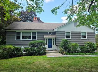 40 Magnolia Rd, Briarcliff Manor, NY 10510