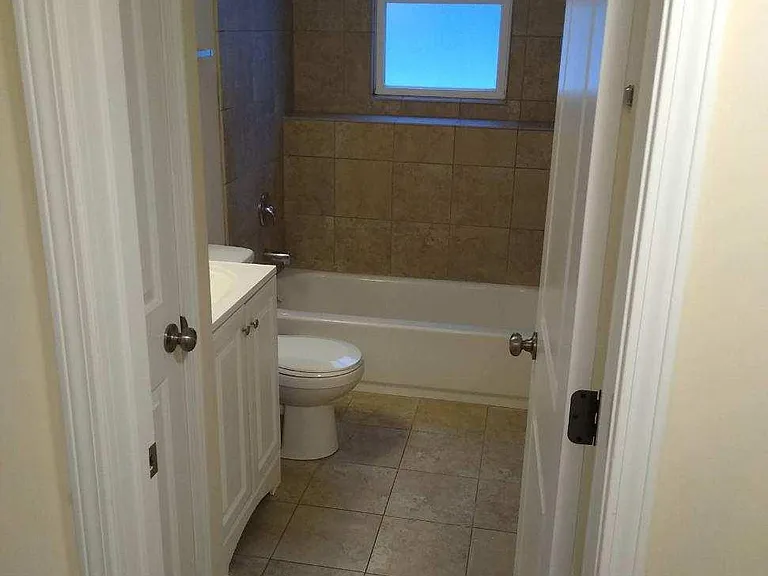 922 Spencer St S #1 — Photo 2