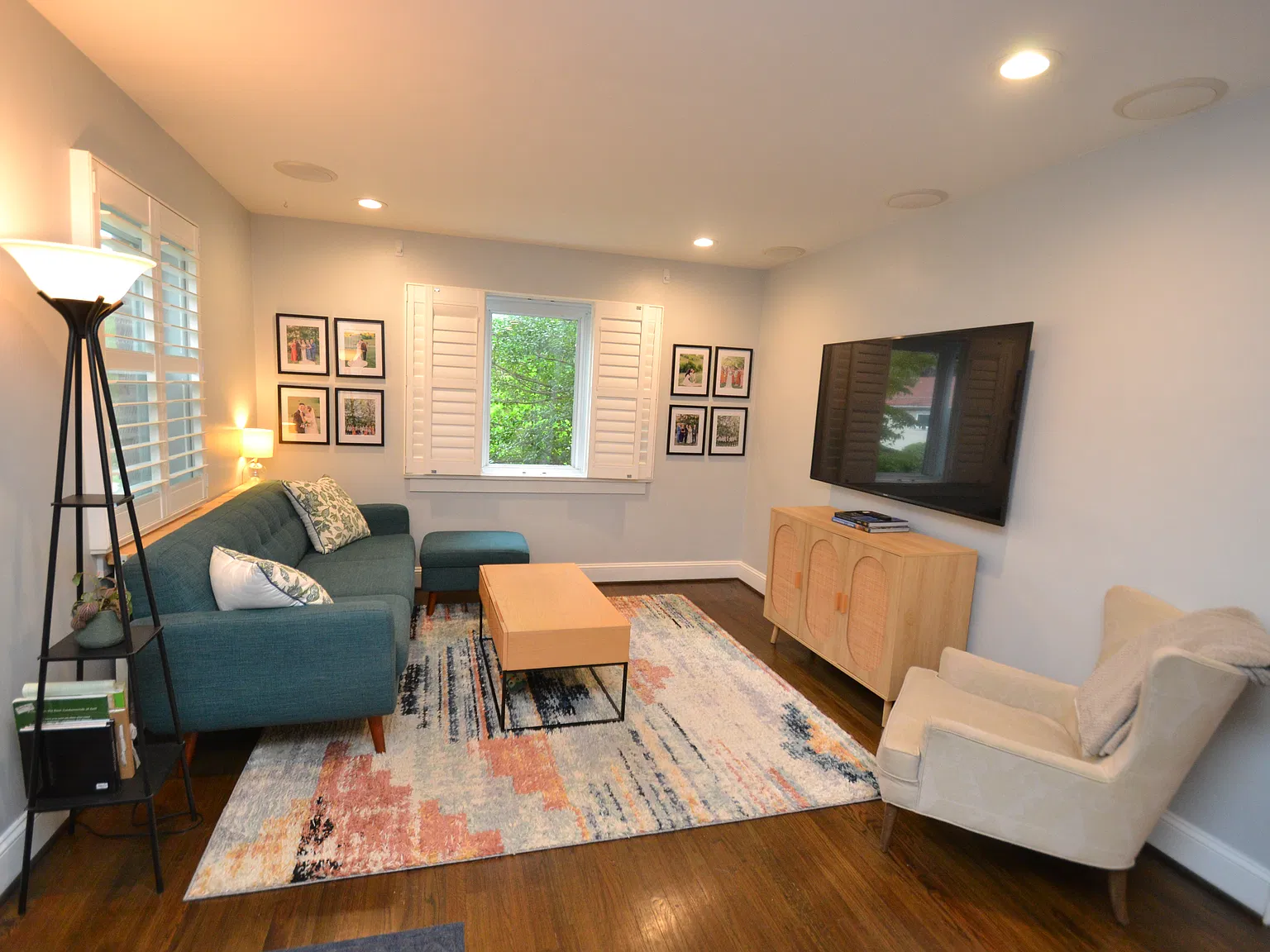 4 bed, 2086 sqft, $3,800 — Photo 3