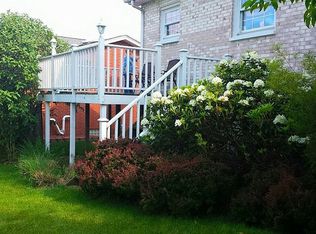 1130 Courtland Rd, Weirton, WV 26062