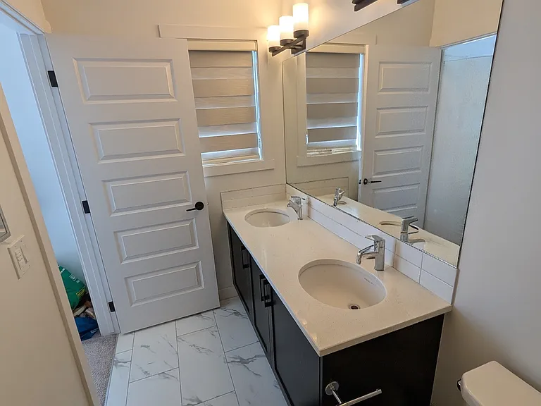 61 Silverton Glen Gate SW — Photo 13