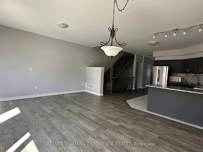 106 Delphi Ln — Photo 6