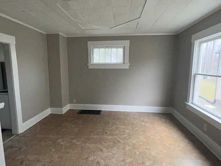 2725 Reed St — Photo 3