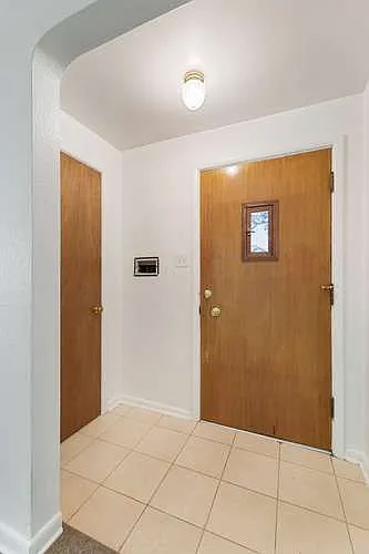 2610 S Marion St — Photo 3