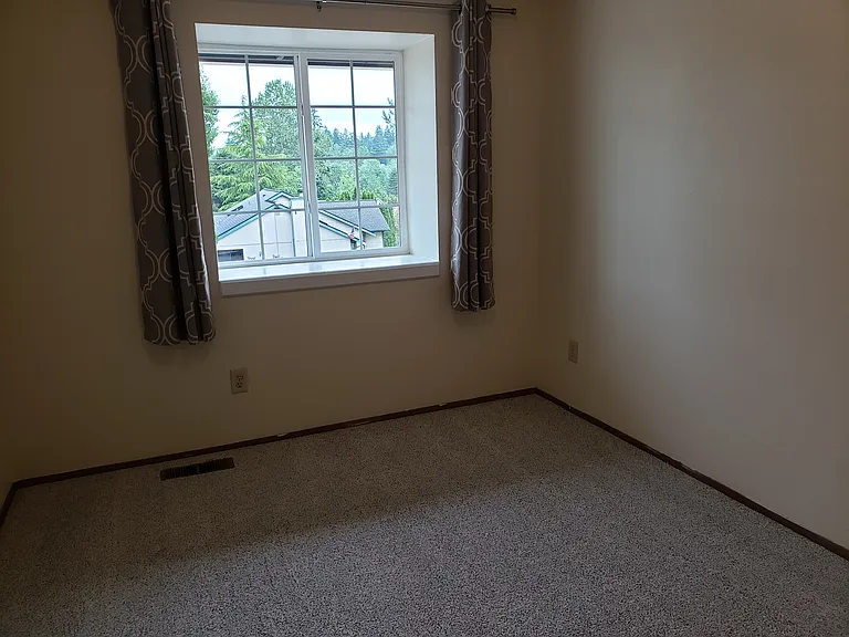 32335 18th Ave SW — Photo 15