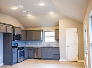 813 Mossy Rd, Norman, OK 73069