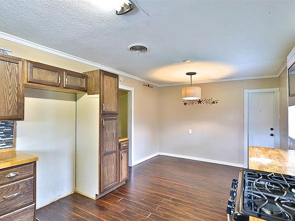 5th image of 2151 Westview Dr