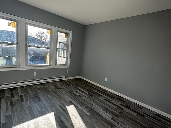 5th image of 19 Landfield Ave Unit 1