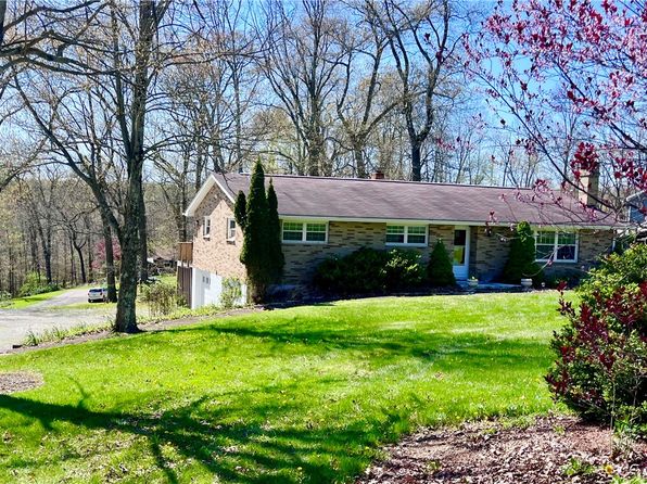 2144 Highland Dr, Butler, PA 16002