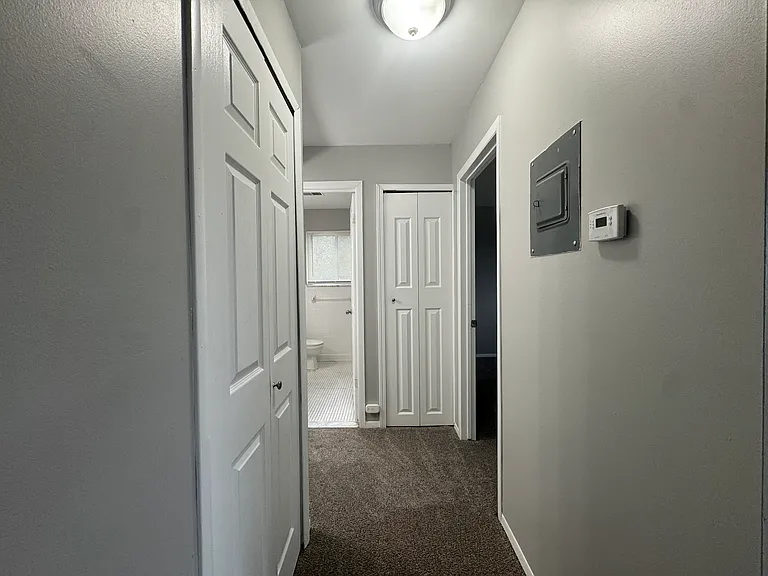 939 James St #STREET11 — Photo 8