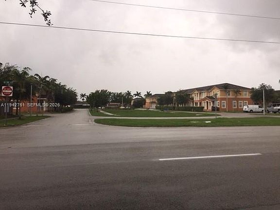 2nd image of 10852 SW 240th St