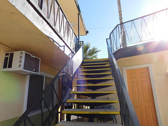 4th image of 324 W Cleveland Ave APT 6
