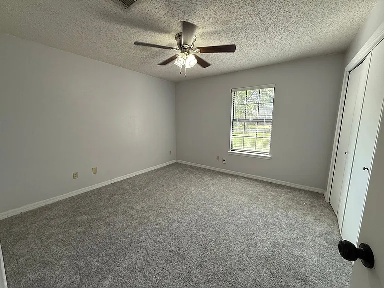 3872 Mariners Dr — Photo 17