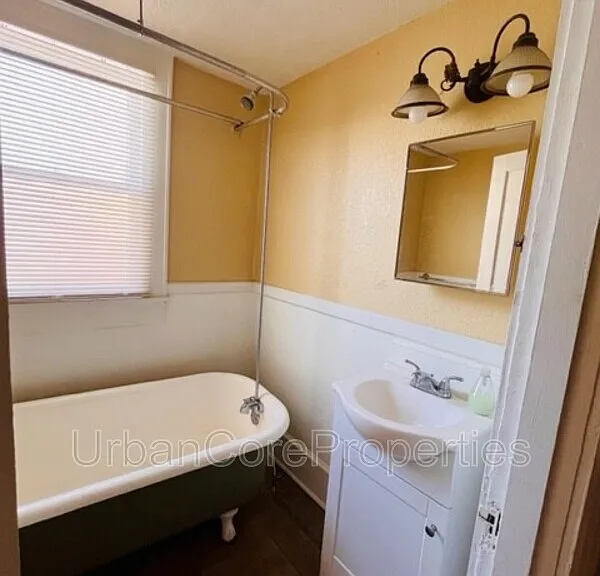 315 7th Ave N #3 — Photo 9