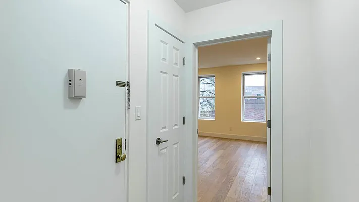 Rented by Nooklyn NYC LLC | media 11