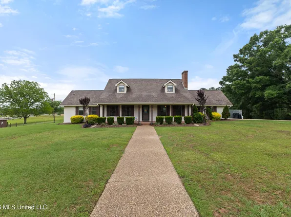 1329 Grantham Rd, Sumrall, MS 39482