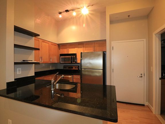 2nd image of 7500 Woodmont Ave #Sl09