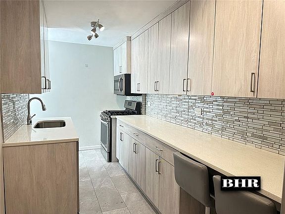 3rd image of 2461 E 29th St APT 1F
