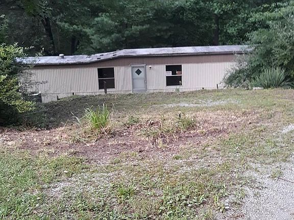 5th image of 55 Pond Dr