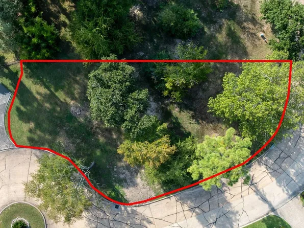 15 Stanford Ct, Montgomery, TX 77356