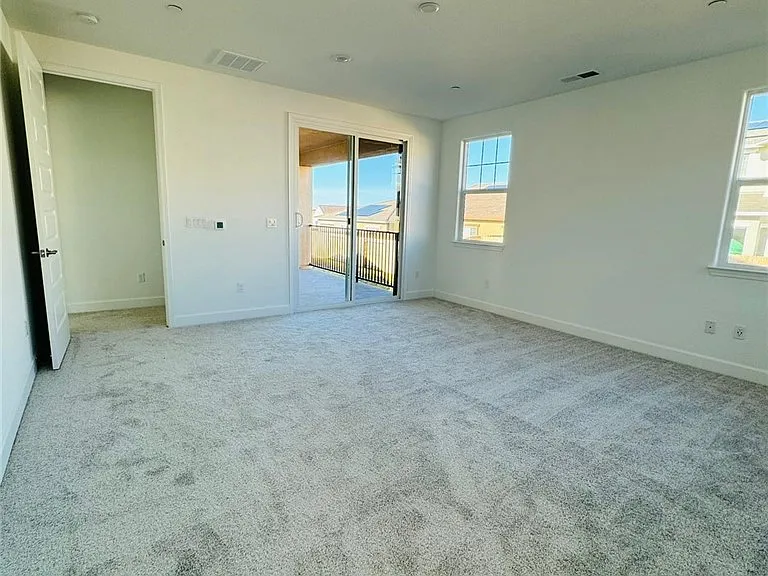5042 Brooks Cir — Photo 12