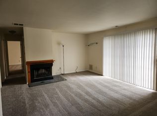706 Briarwood Ct #706, Sewell, NJ 08080