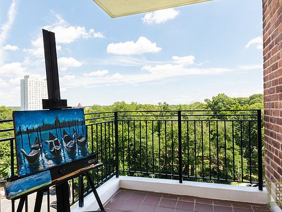 4th image of 5355 Henry Hudson Pkwy W APT 8A