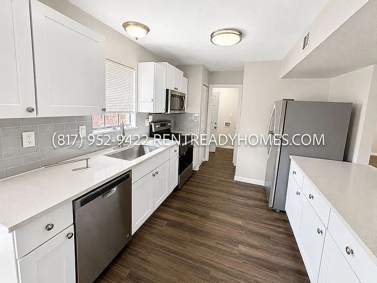 3811 O'B Crowe Dr — Photo 4
