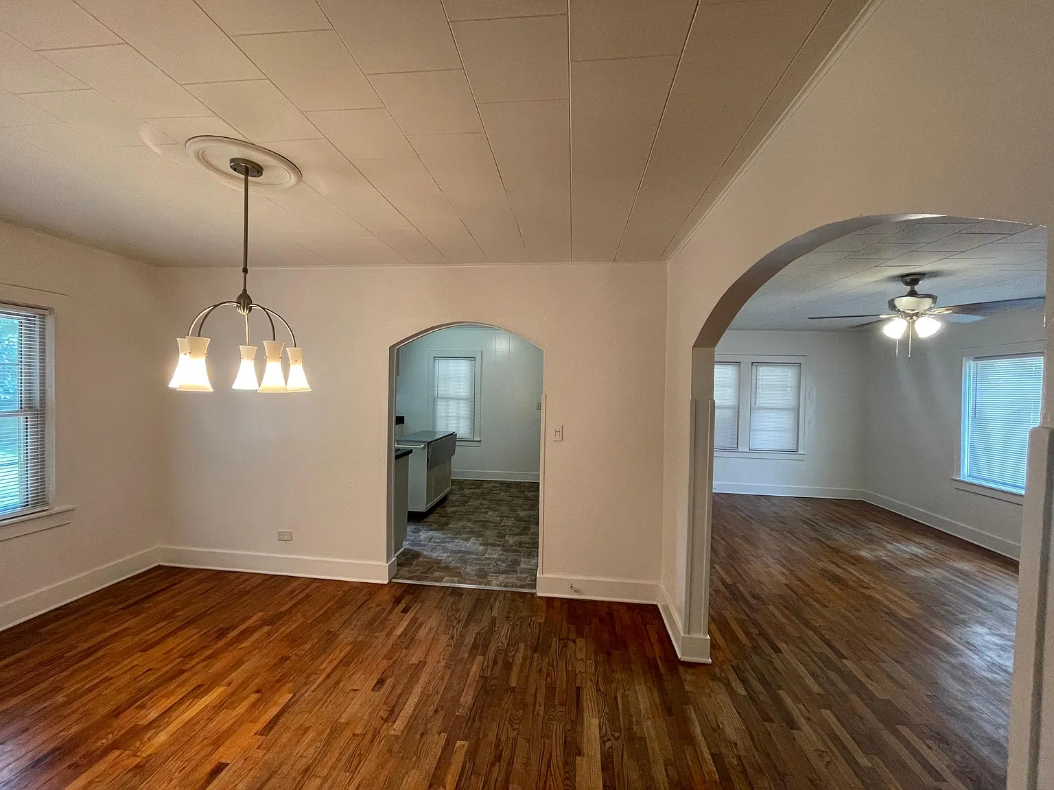 2 bed, 1152 sqft, $1,000 — Photo 3