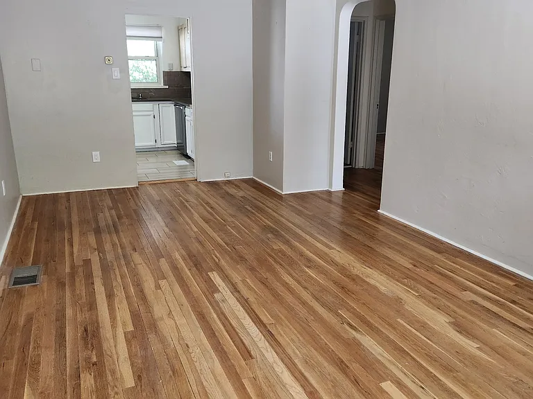 1308 Stanford Dr NE — Photo 15