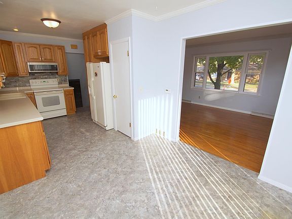 5th image of 2103 W Central Park Ave