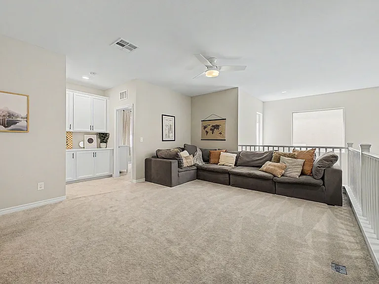 8137 Skye Plum St — Photo 33