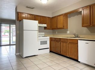 1103 SE 46th Ln APT A, Cape Coral, FL 33904