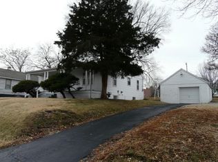 826 N Dodgion St, Independence, MO 64050