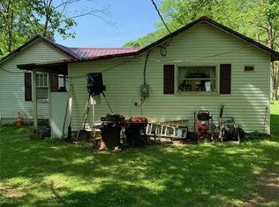 55 Camp Creek Rd, Julian, WV 25529