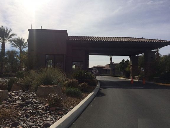 4th image of 7118 Puetollano Dr