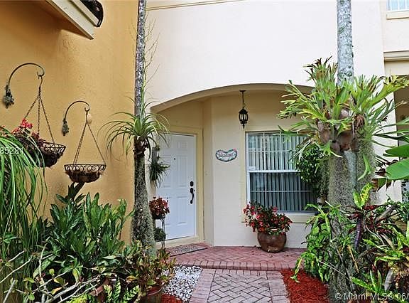 Main Entrance / Front Porch