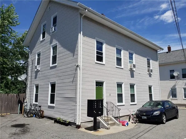 12-16 Bells Ct, Cumberland, RI 02864